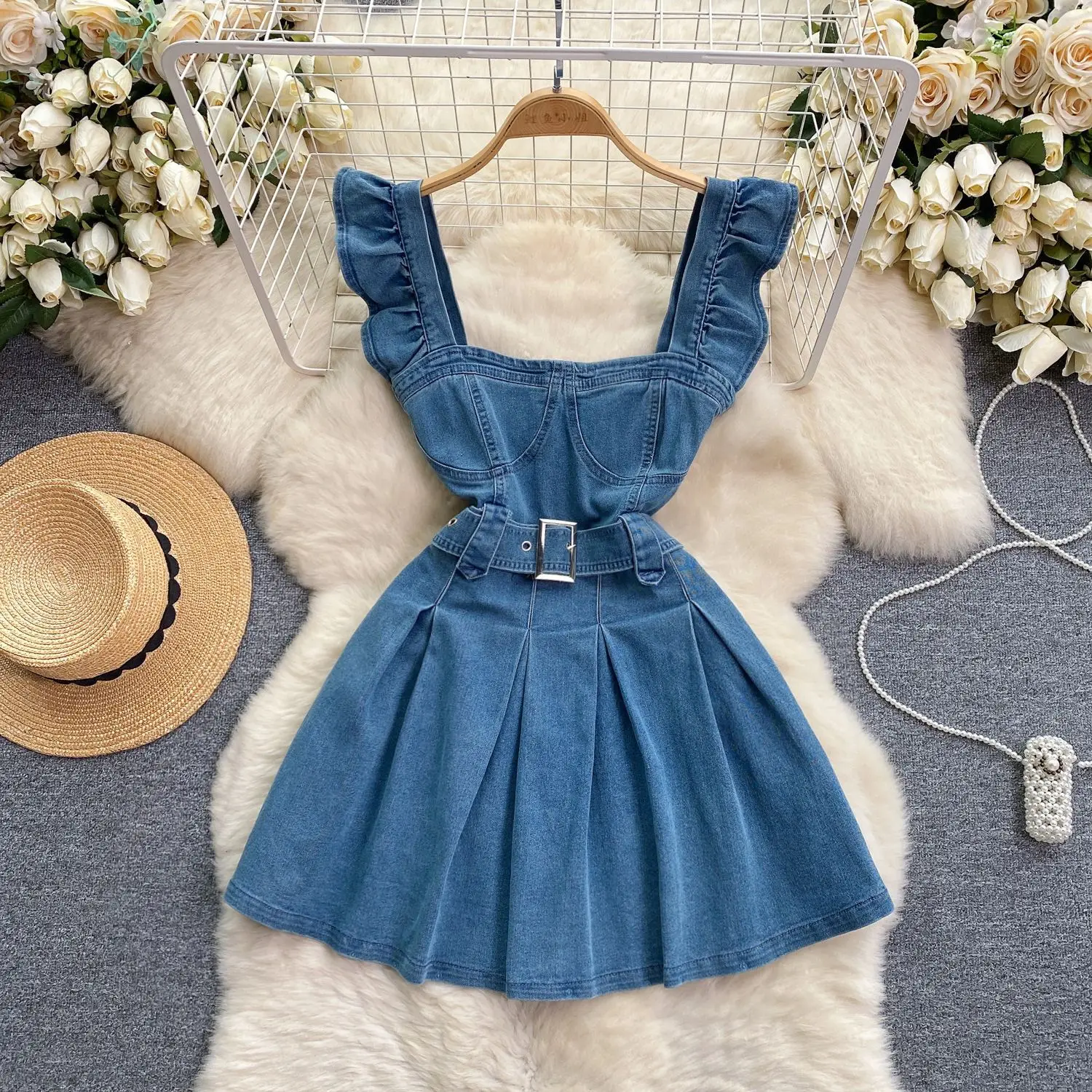 Korean Version of The College  - مراجعة Maxi Dress Halter وسعره